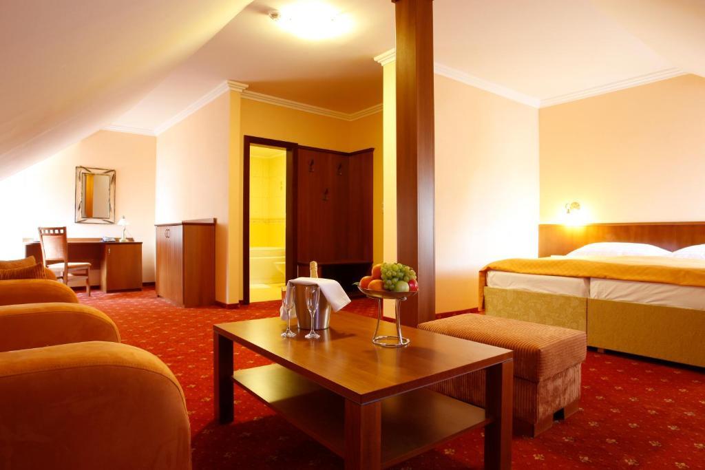 Hotel Majolika Modra Habitación foto